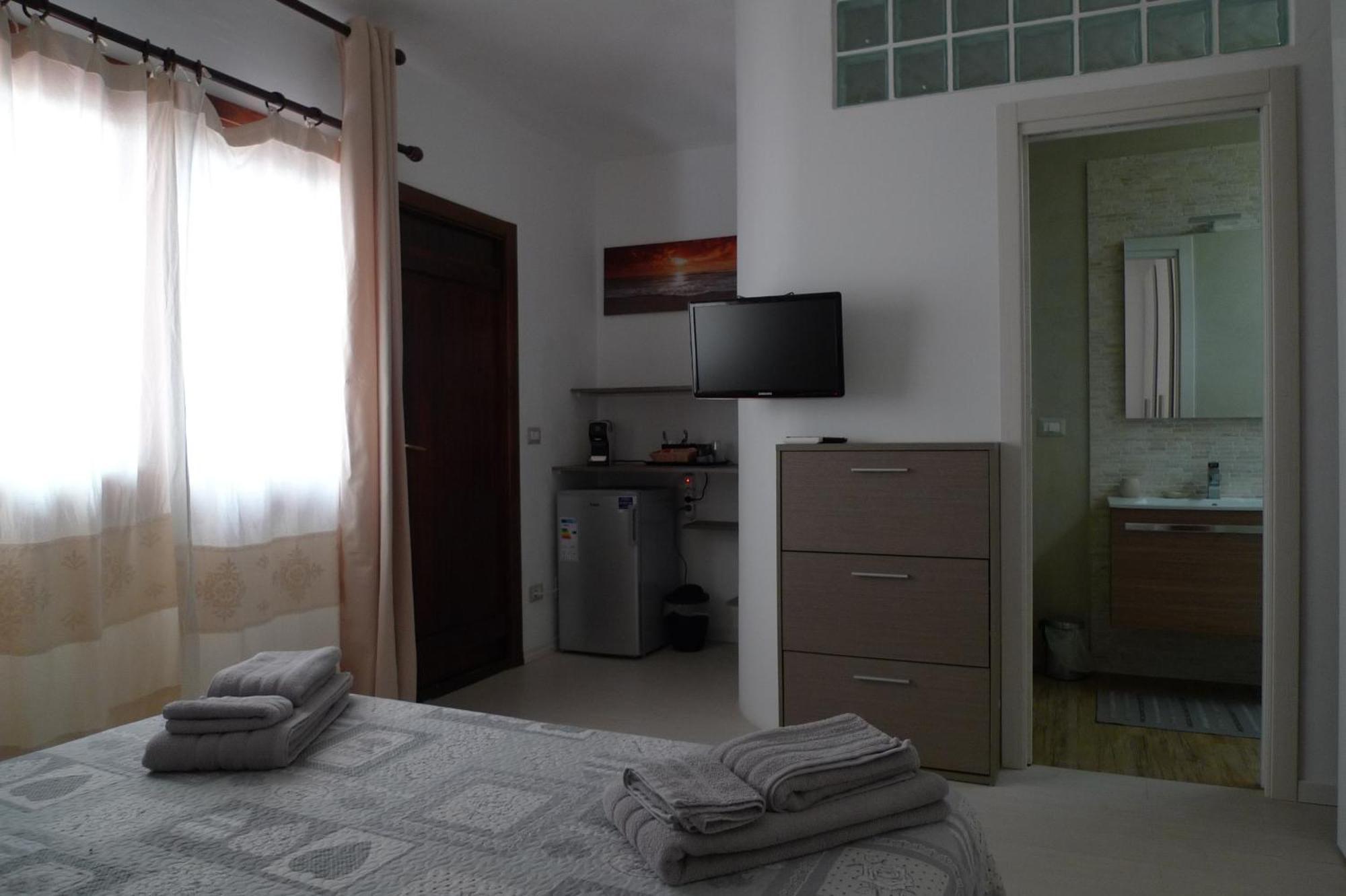 Villaggio Est Affittacamere San Teodoro  Rom bilde
