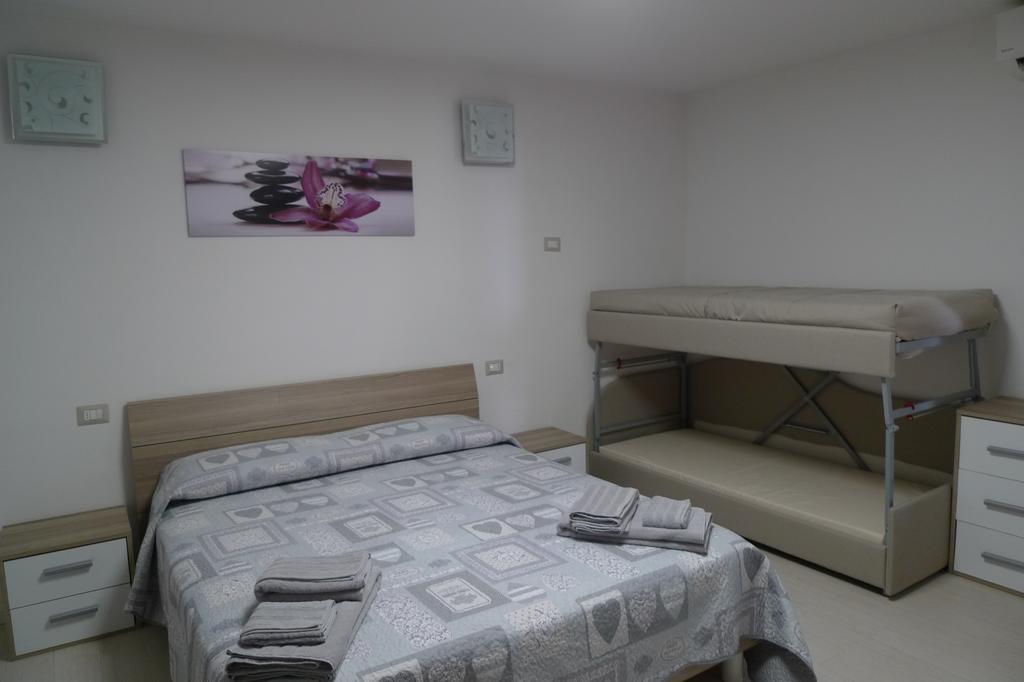 Villaggio Est Affittacamere San Teodoro  Eksteriør bilde